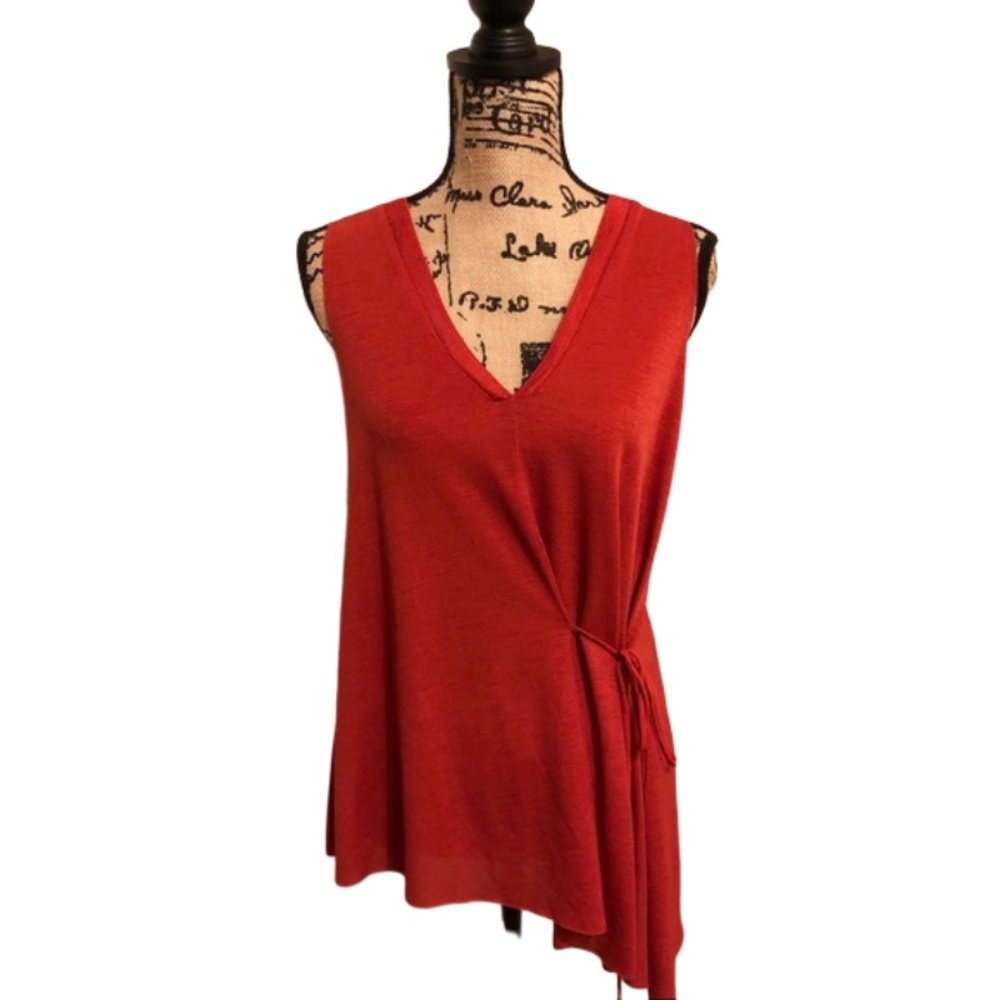 ♥️ Zara Asymmetrical Sleeveless Flowy Top